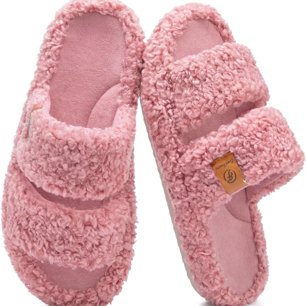 EVERFOAMS™️ Dusty Rose Fuzzy Open-Toe Slippers